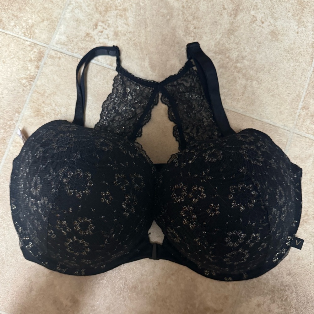 Victoria’s Secret push up lace bra